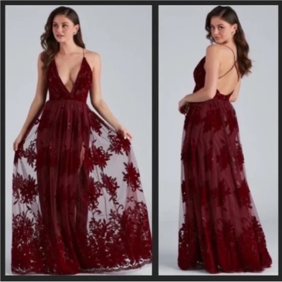 Windsor Red Burgundy Floral Burn Out Velvet Maxi Dress / Gown - size Small NWT - Picture 2 of 2